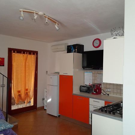 Villa Su Due Livelli Super Accessoriata SantʼAnna Arresi Exterior foto